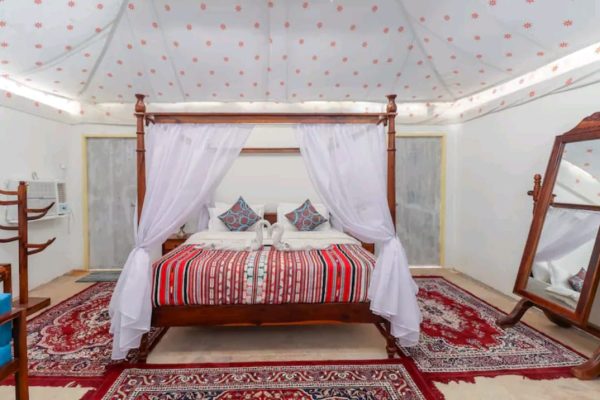 Maharaja Swiss Tents (1)